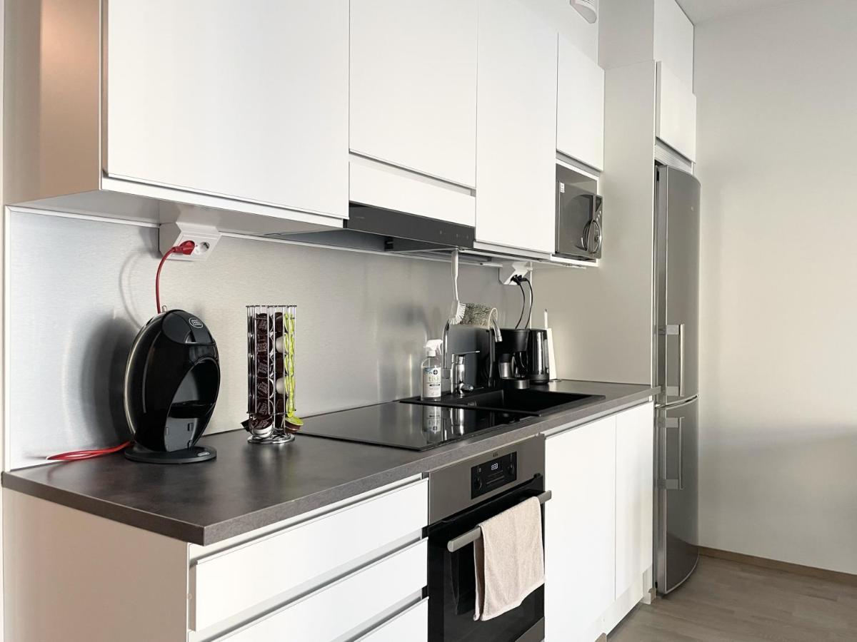 Modern 1 Bedroom Apartment In Central Куопио Экстерьер фото